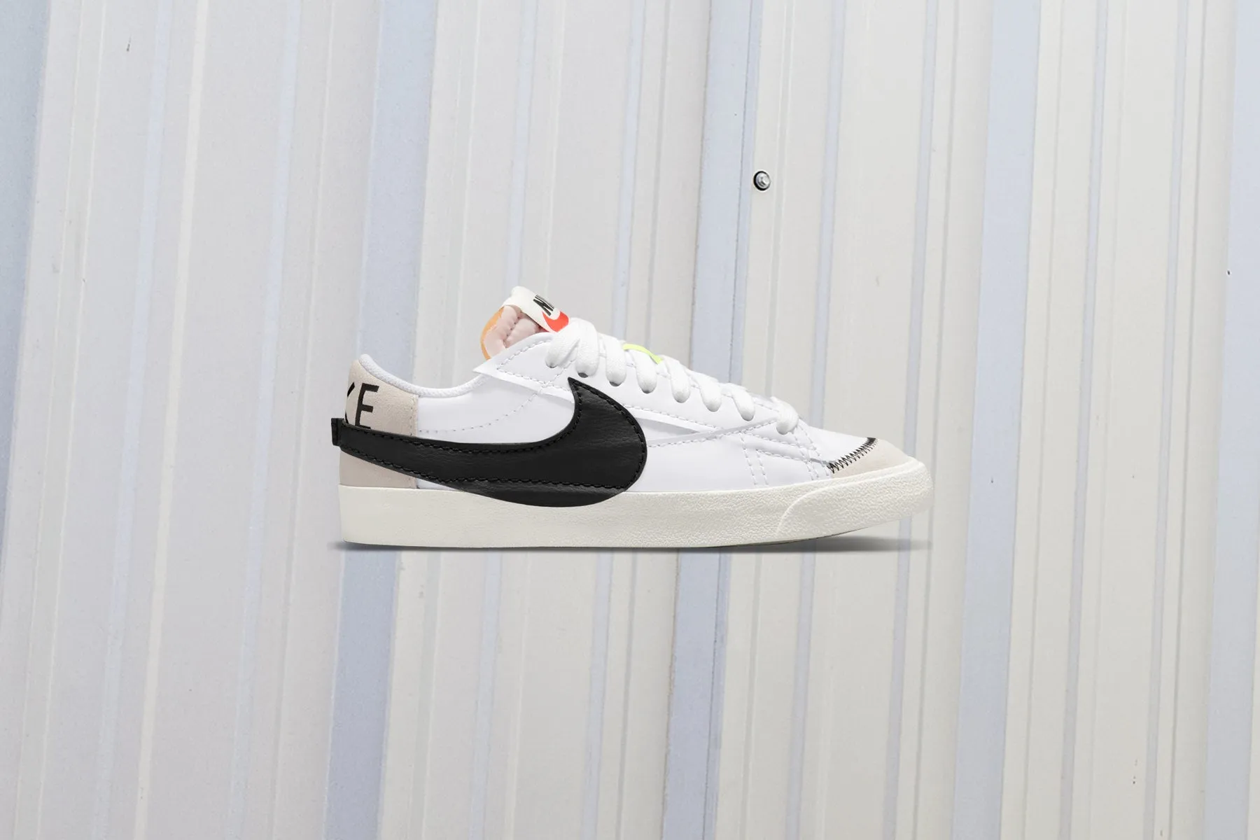 Blazer Low '77 Jumbo - White/Black/Sail